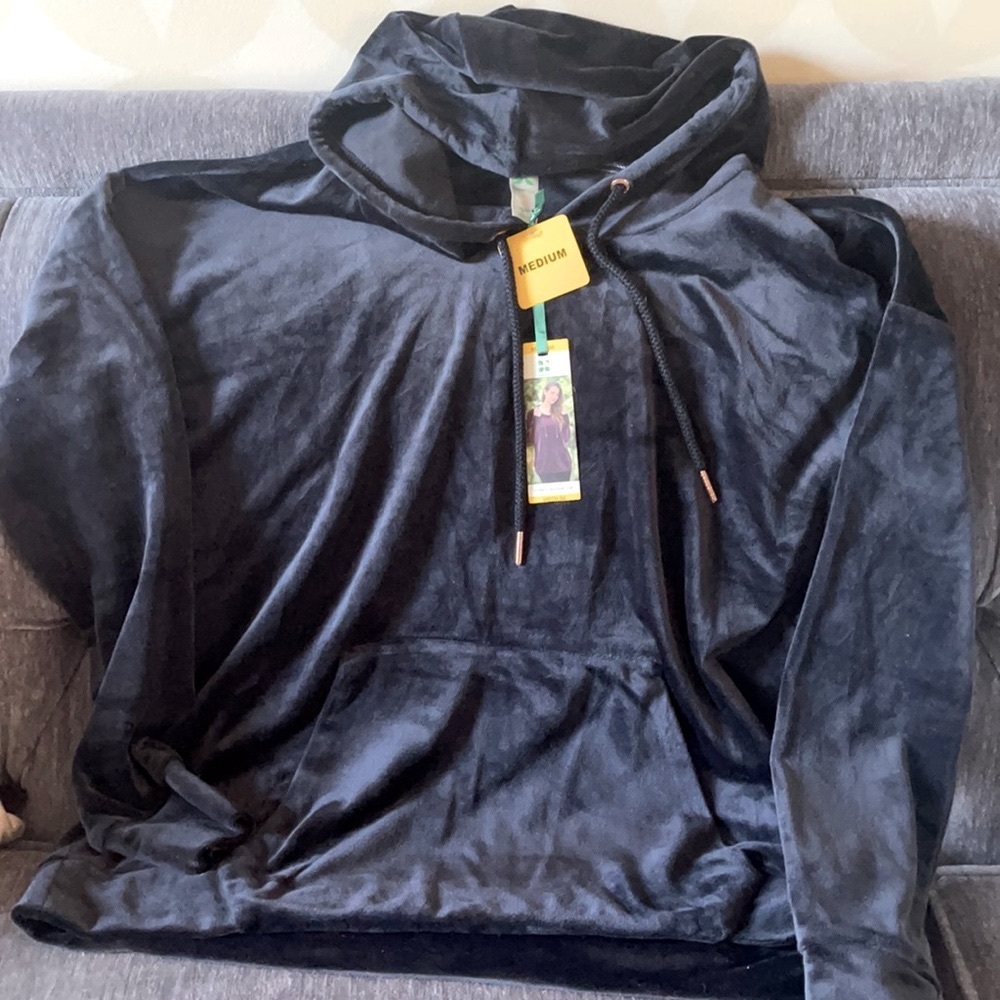 NWT Velour 2-piece lounge set, hoodie and pants